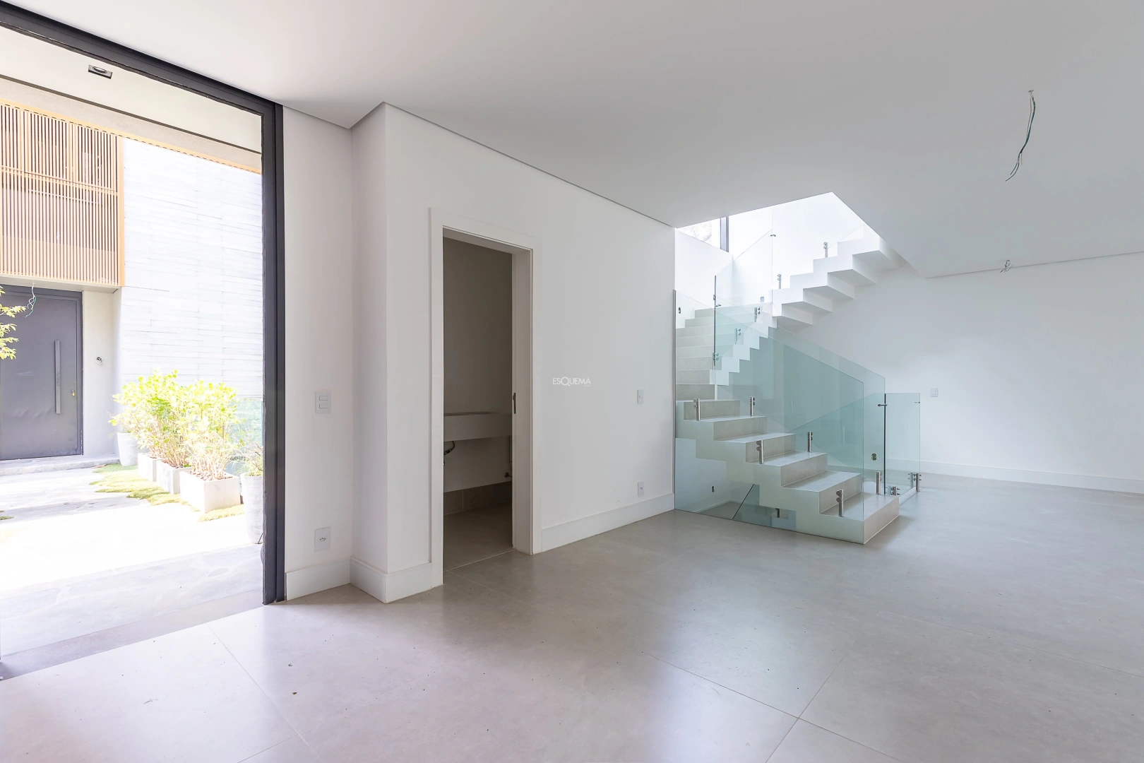 Casa nova de condominio com projeto de João Armentano - Imagem 8