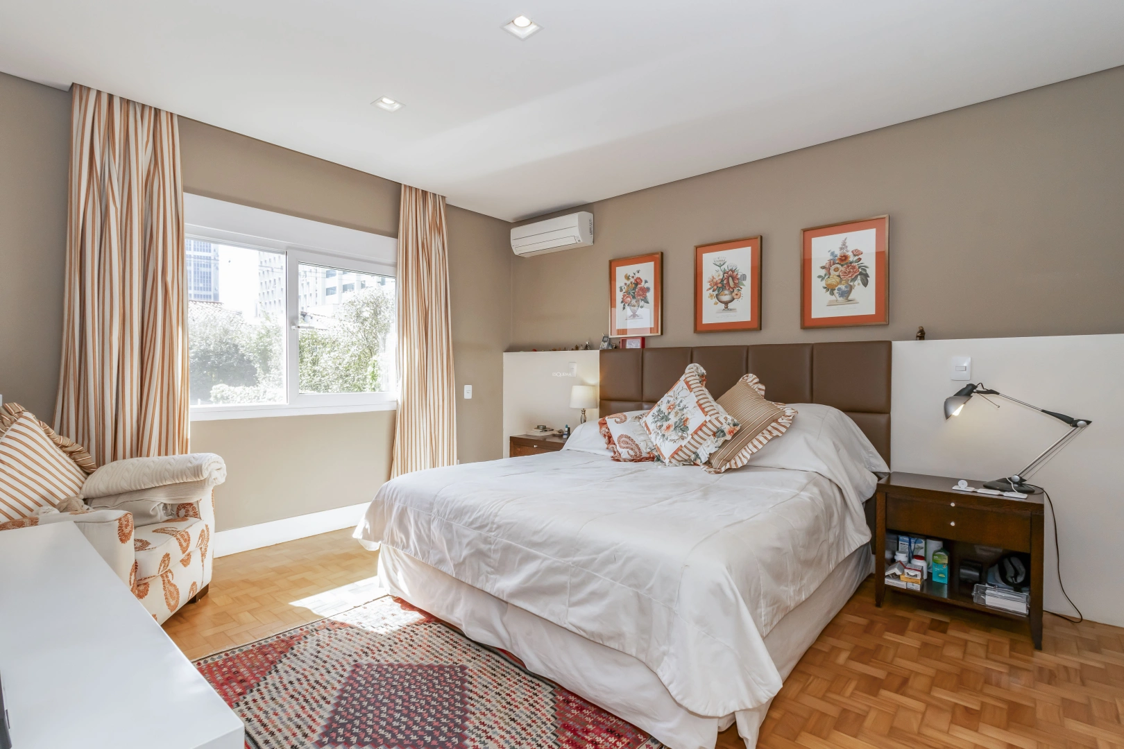 Casa bem localizada com área gourmet - Imagem 12