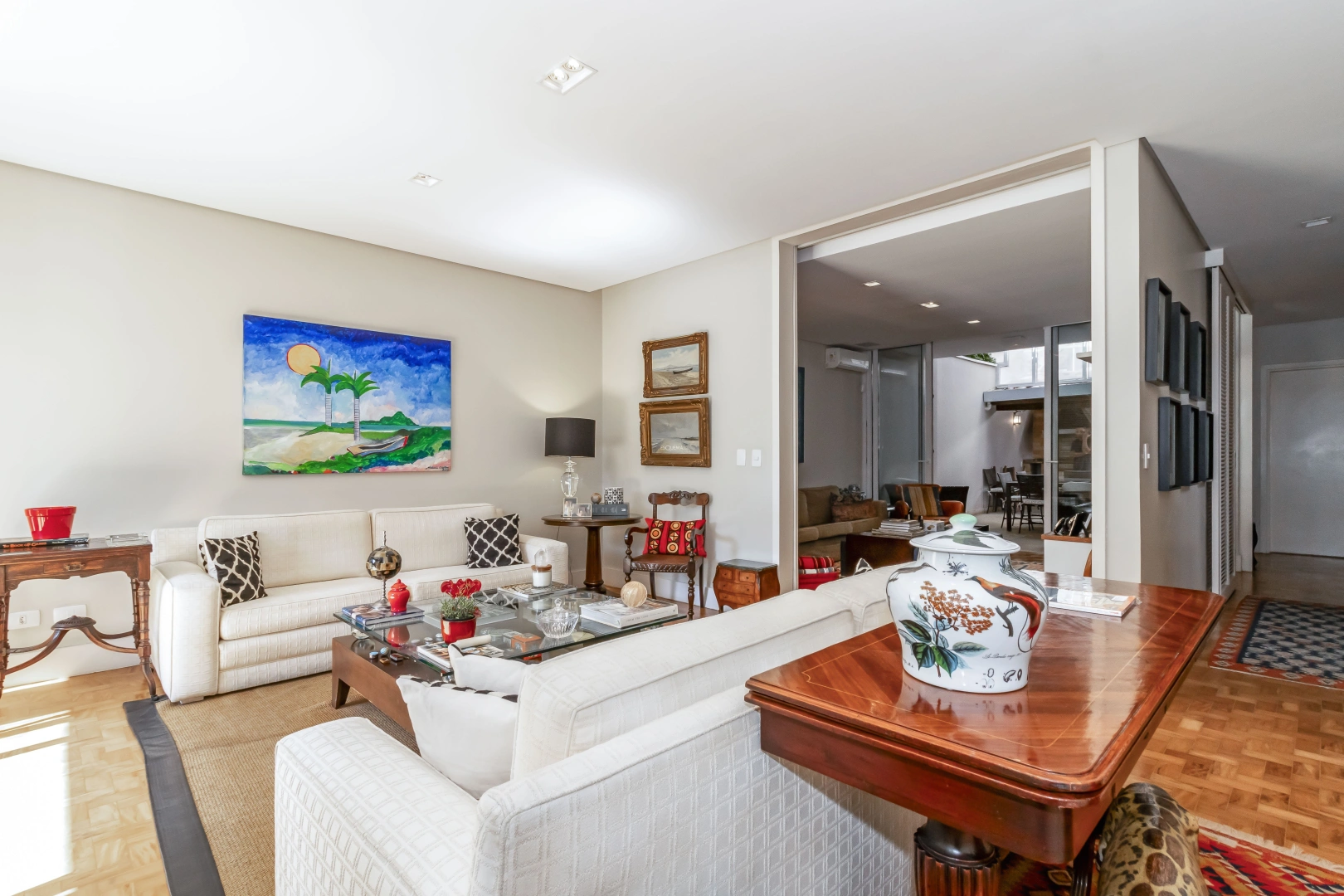 Casa bem localizada com área gourmet - Imagem 8