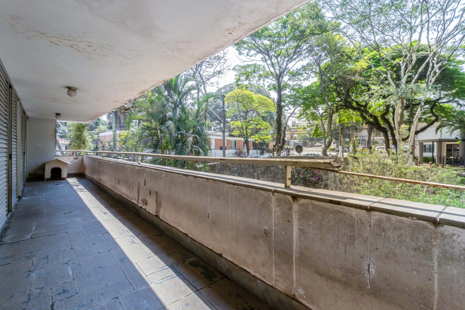 Casa com grande potencial para a reforma - Imagem 11