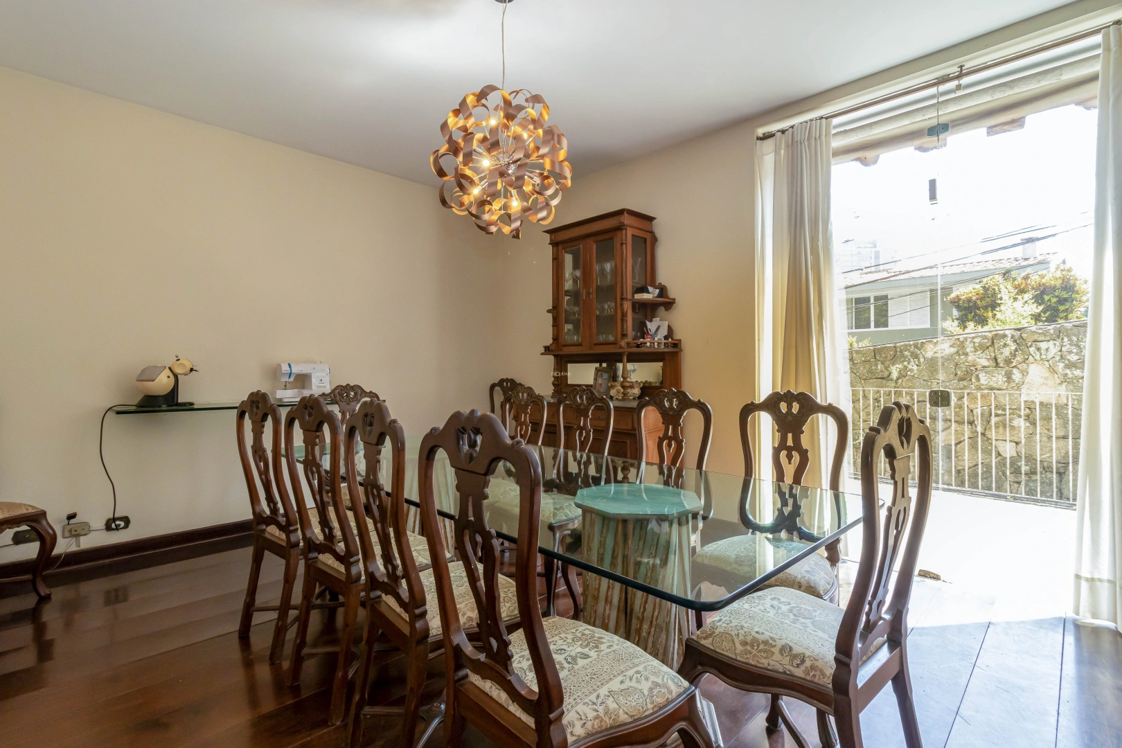 Casa com grande potencial para a reforma - Imagem 7