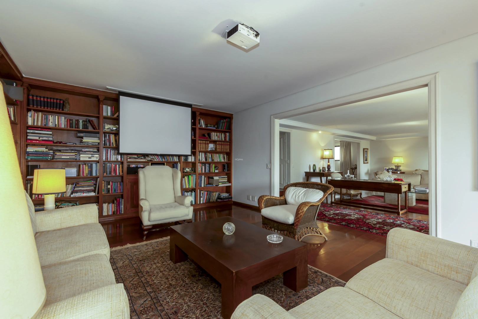 Apartamento com ampla varanda - Imagem 7