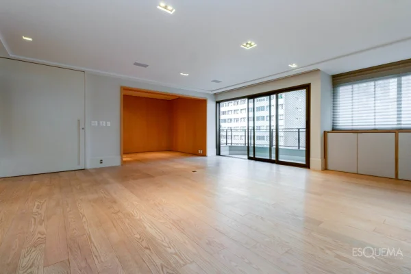 Apartamento em rua privilegiada próxima à Avenida Faria Lima