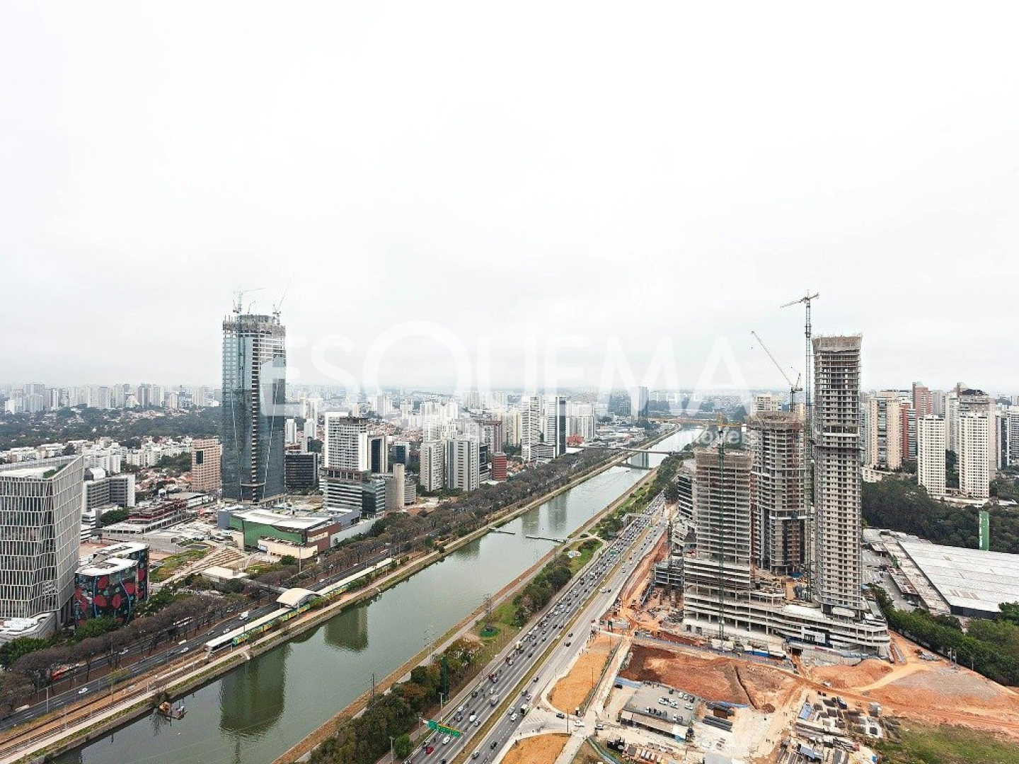 Cobertura com vista privilegiada - Imagem 13
