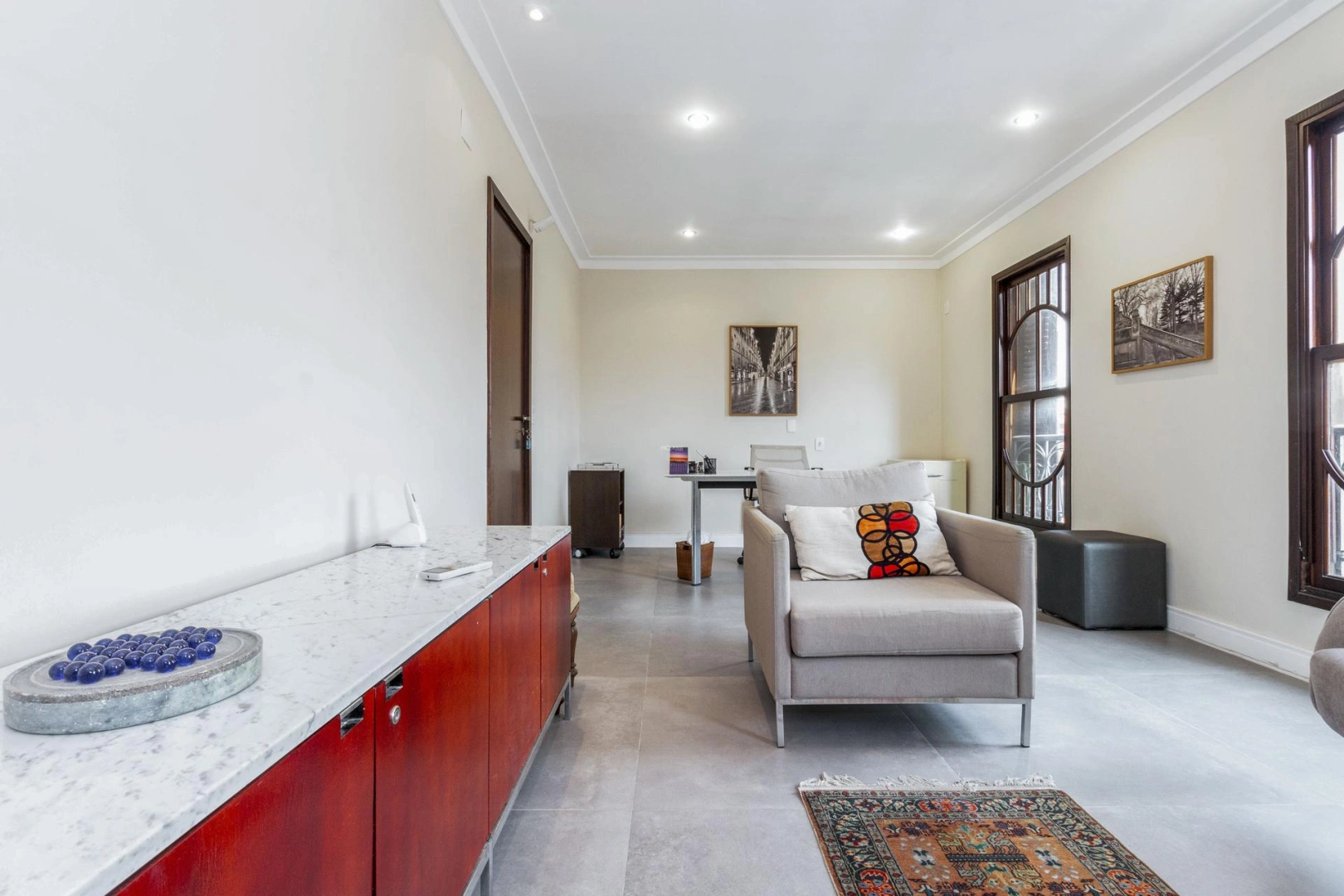 Casa com ambientes amplos e multifuncionais - Imagem 11