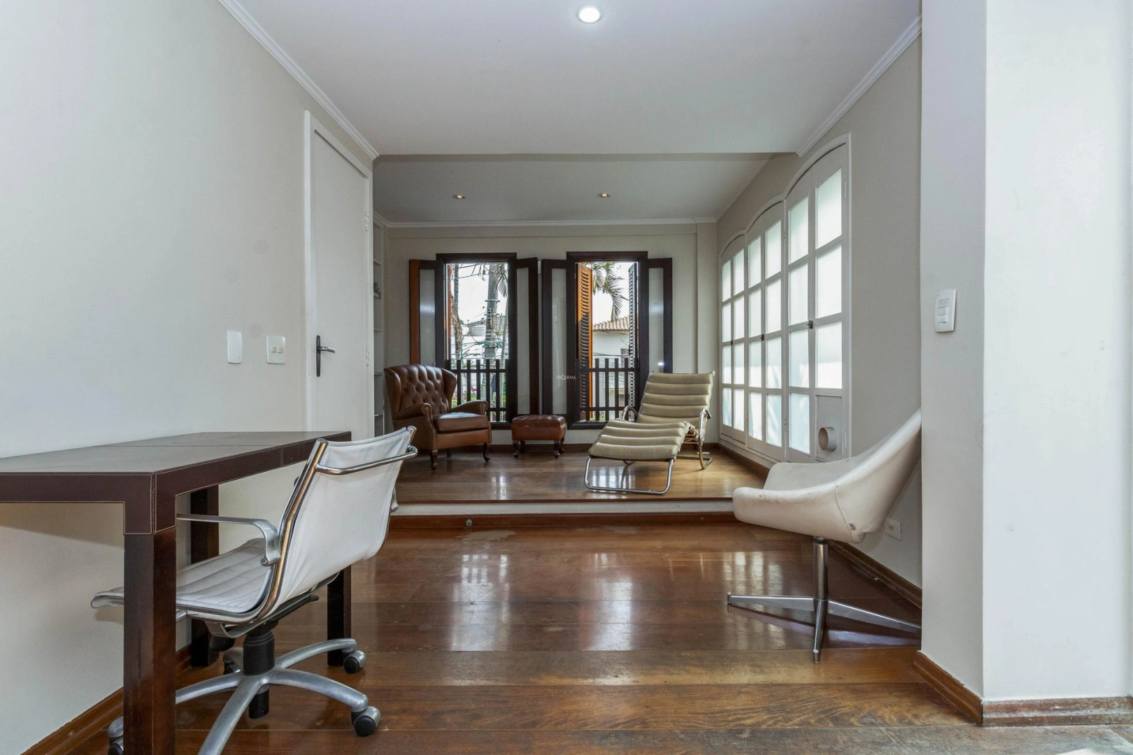Casa com ambientes amplos e multifuncionais - Imagem 14