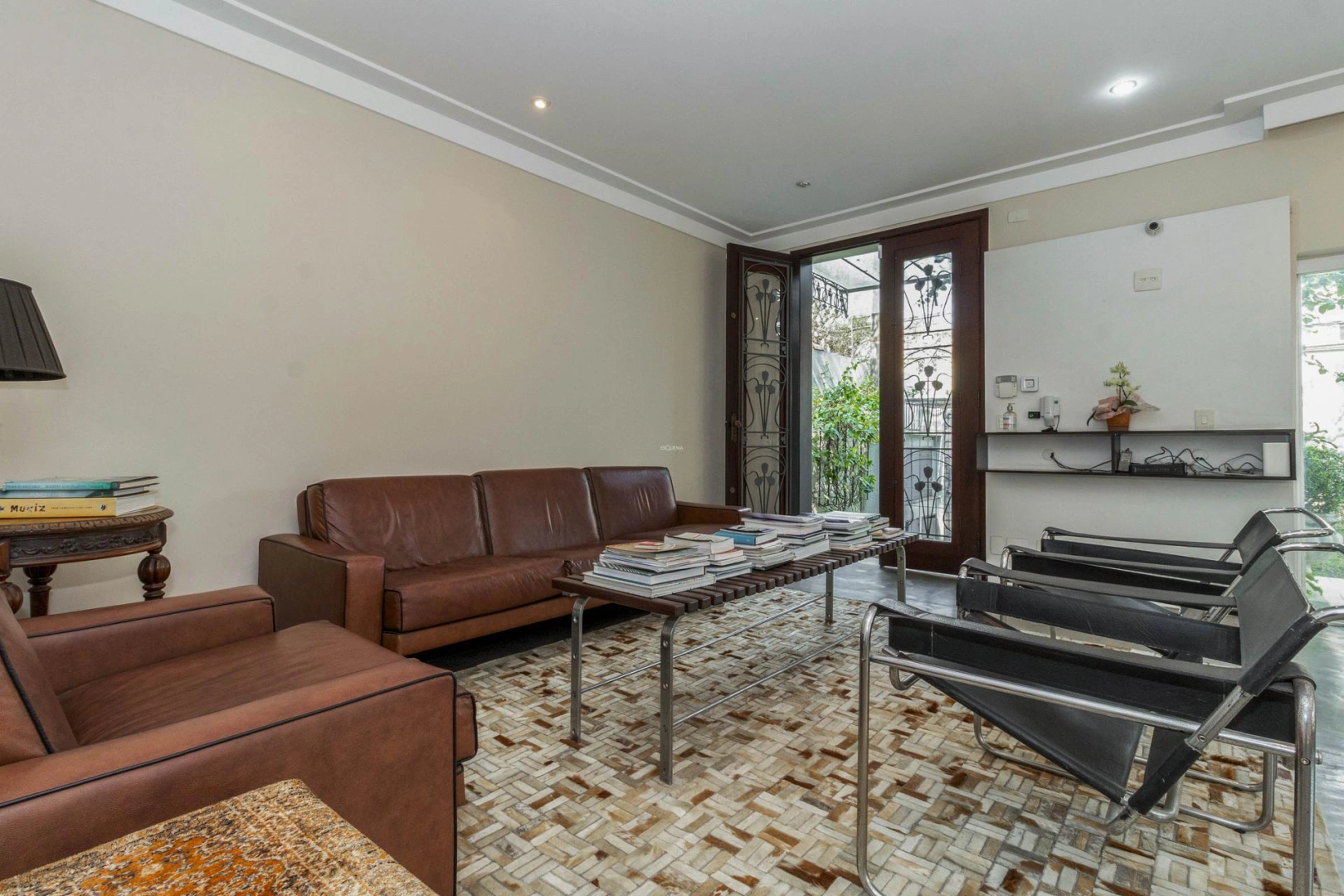Casa com ambientes amplos e multifuncionais - Imagem 5