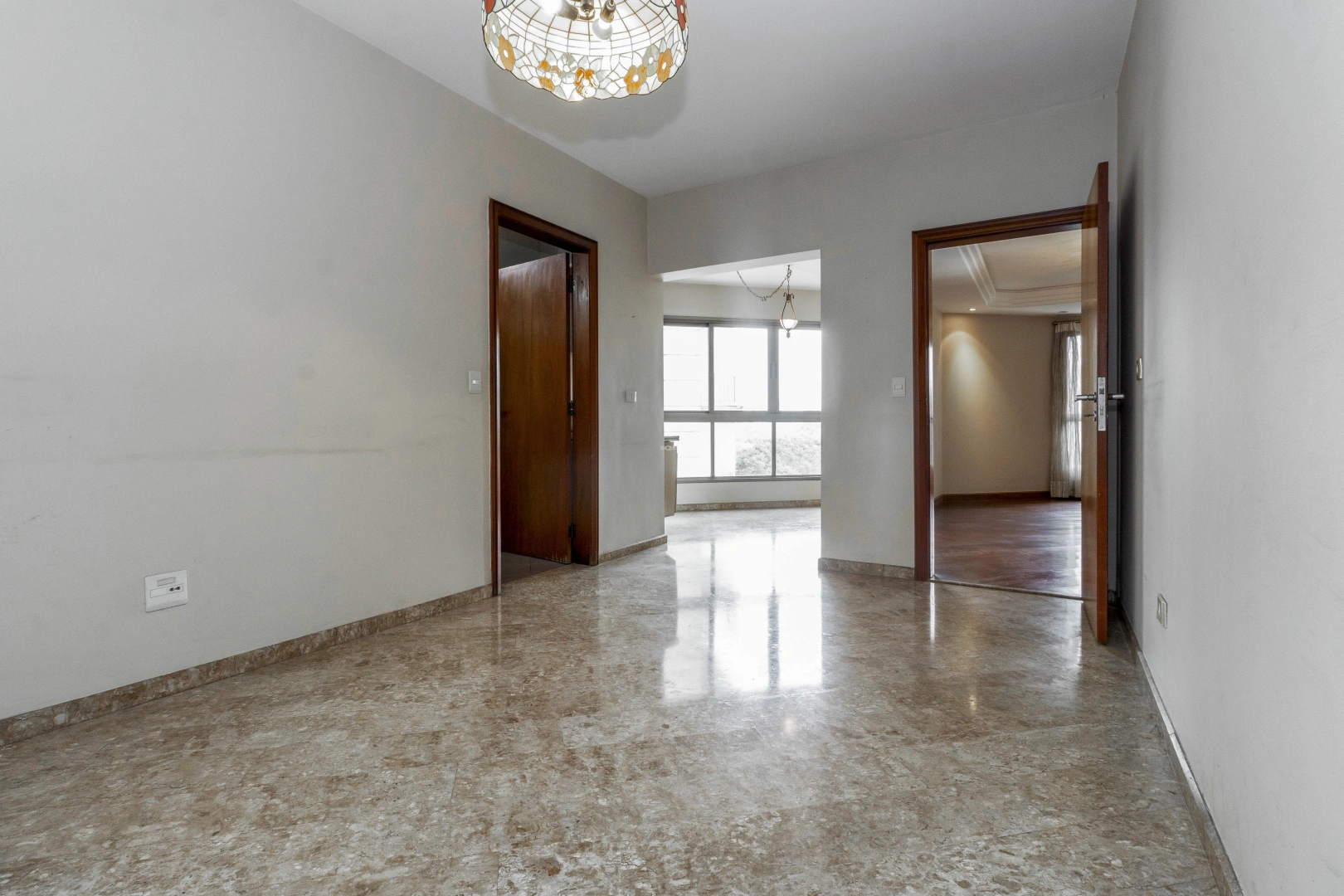 Apartamento em excelente localização - Imagem 6