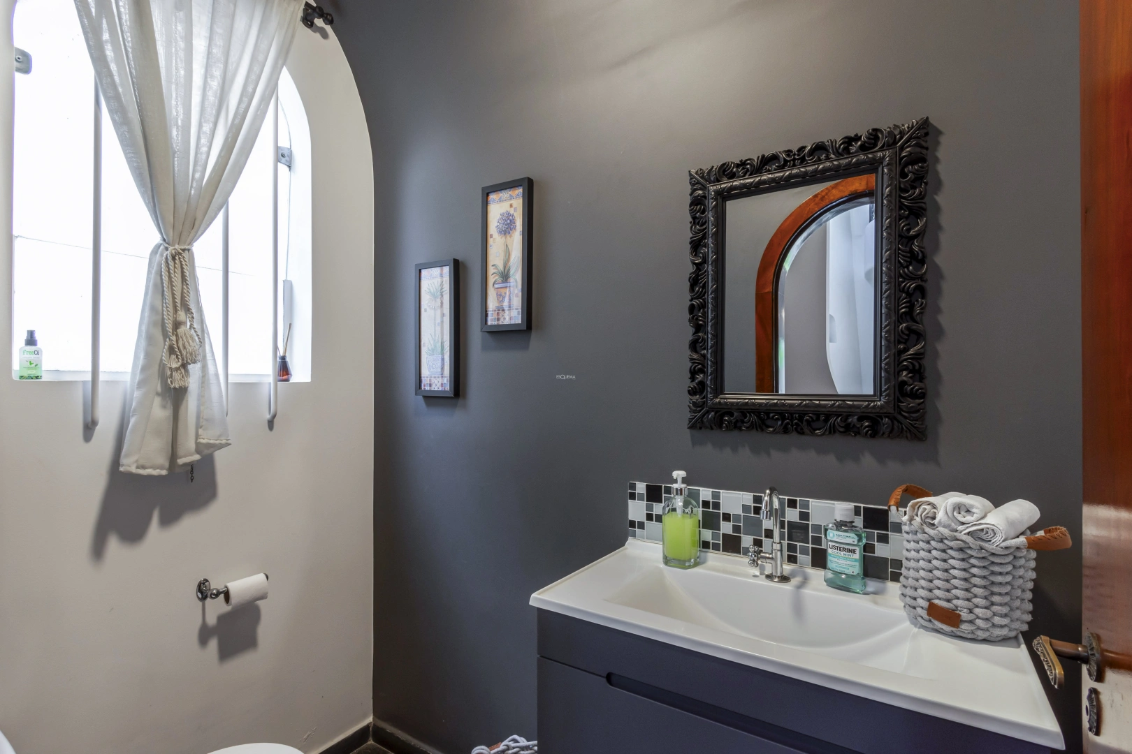 Casa de esquina em estilo mediterrâneo - Imagem 10