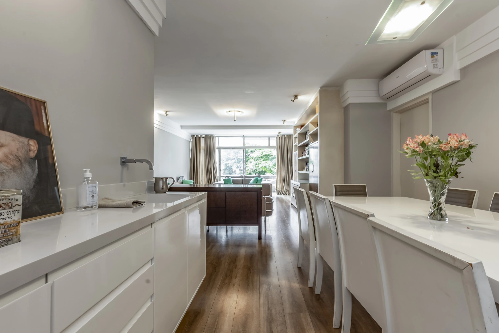 Apartamento bem iluminado - Imagem 9