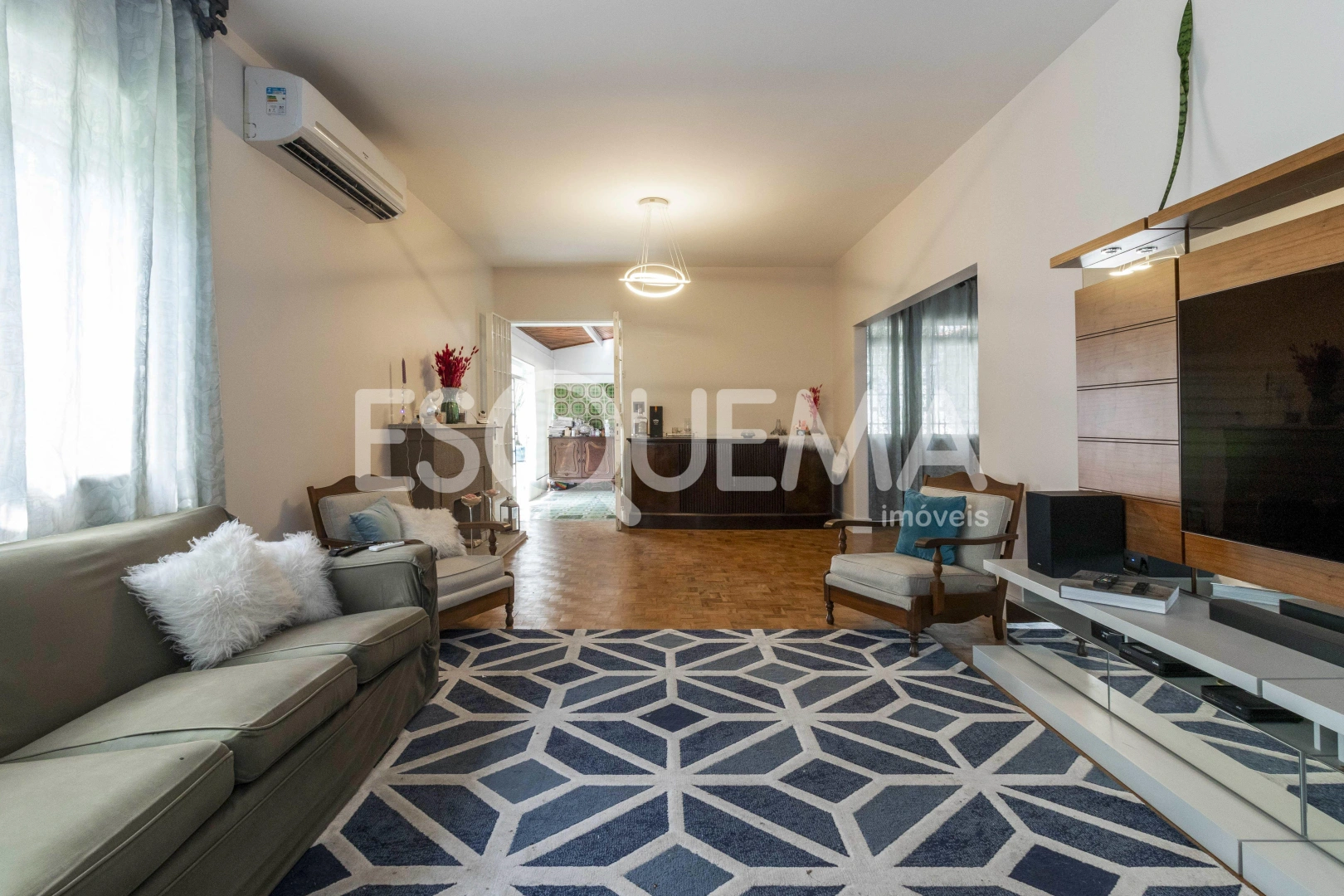 Casa para modernização em localização especial - Imagem 2