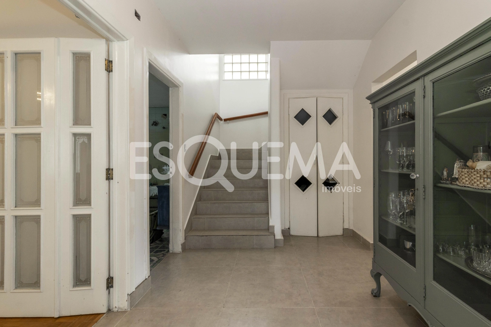 Casa para modernização em localização especial - Imagem 9