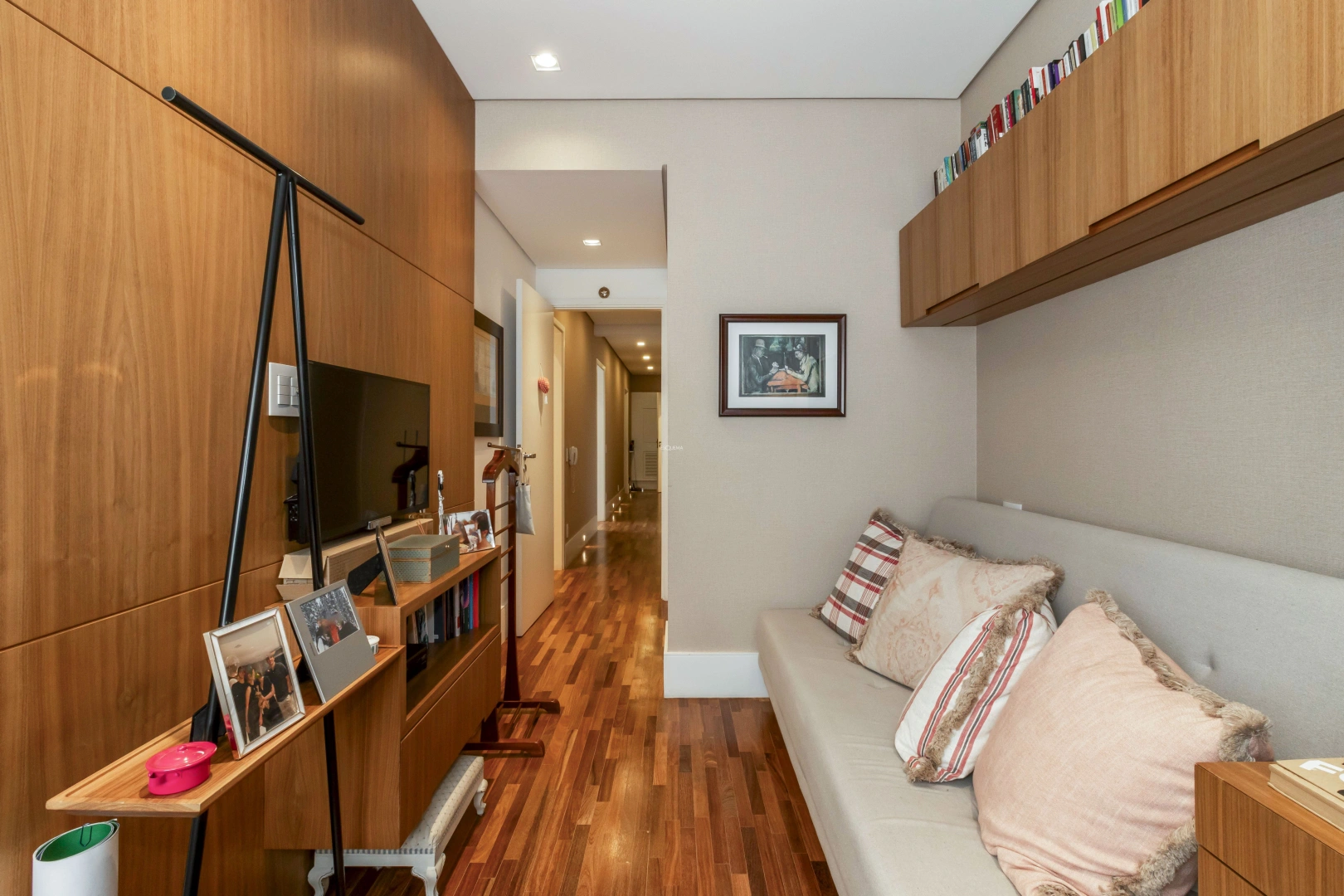 Apartamento amplo e iluminado - Imagem 10