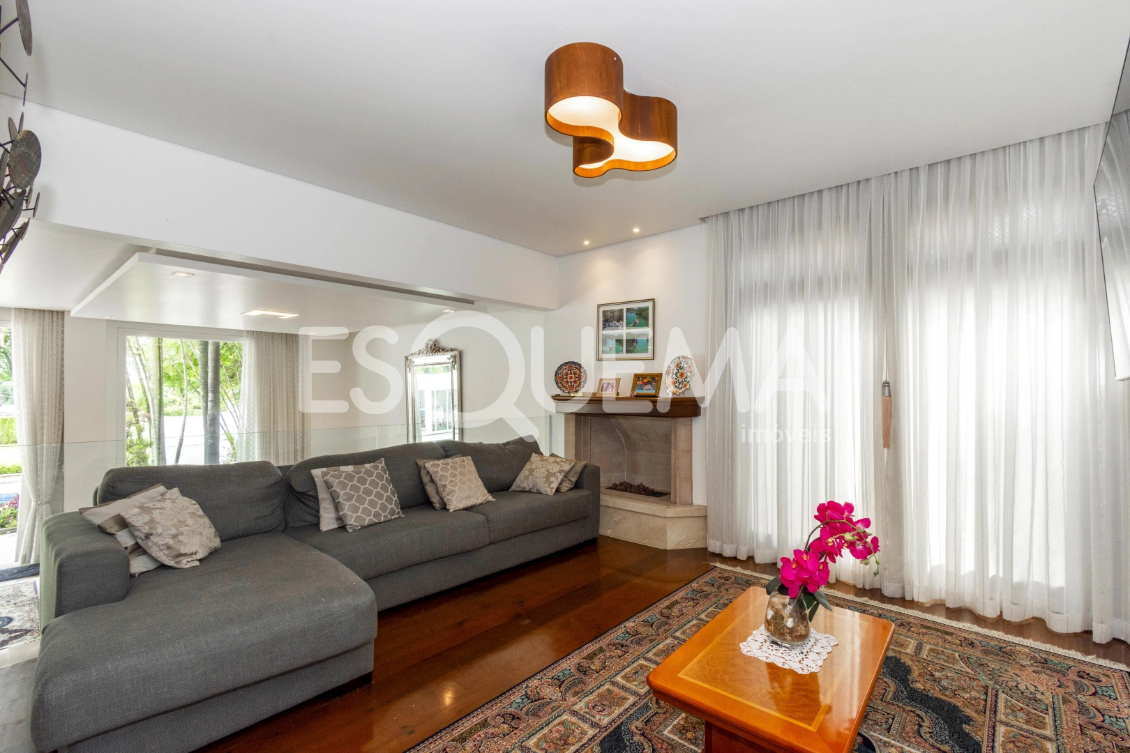 Casa ampla com piscina - Imagem 5
