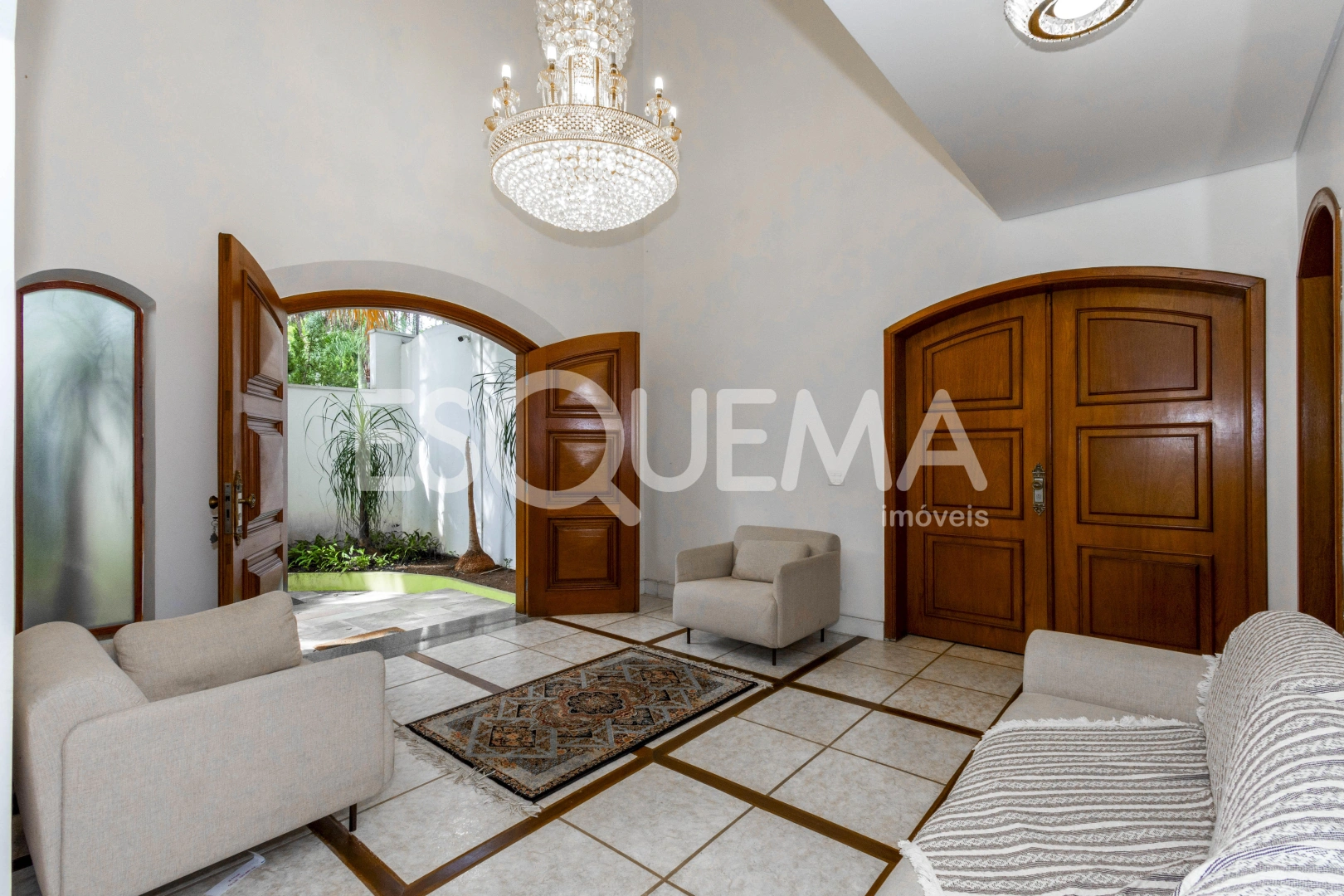 Casa ampla com piscina - Imagem 6