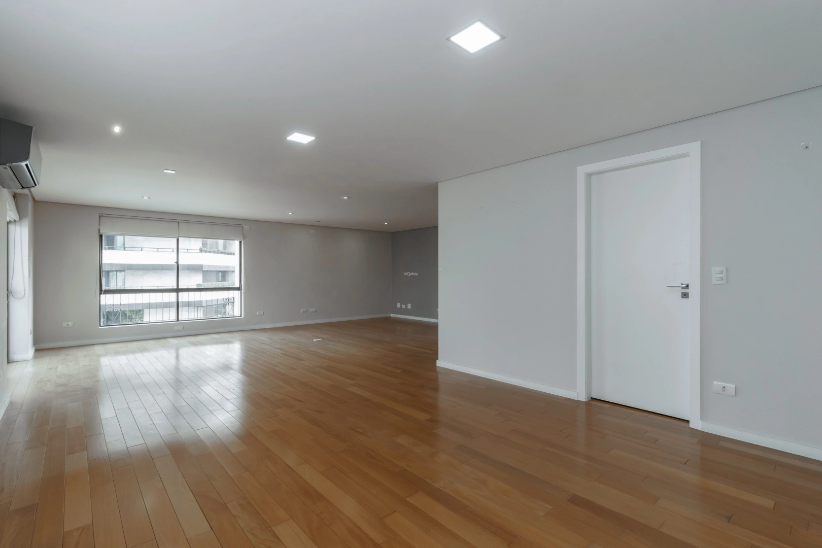 Apartamento com vista e belo living - Imagem 10