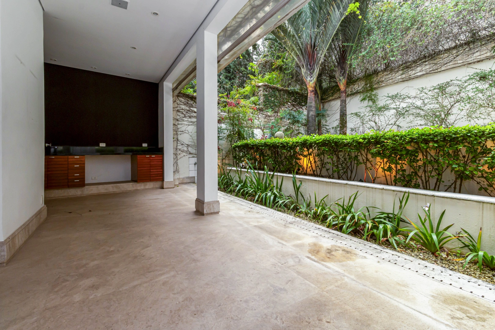 Casa reformada em condomínio - Imagem 6