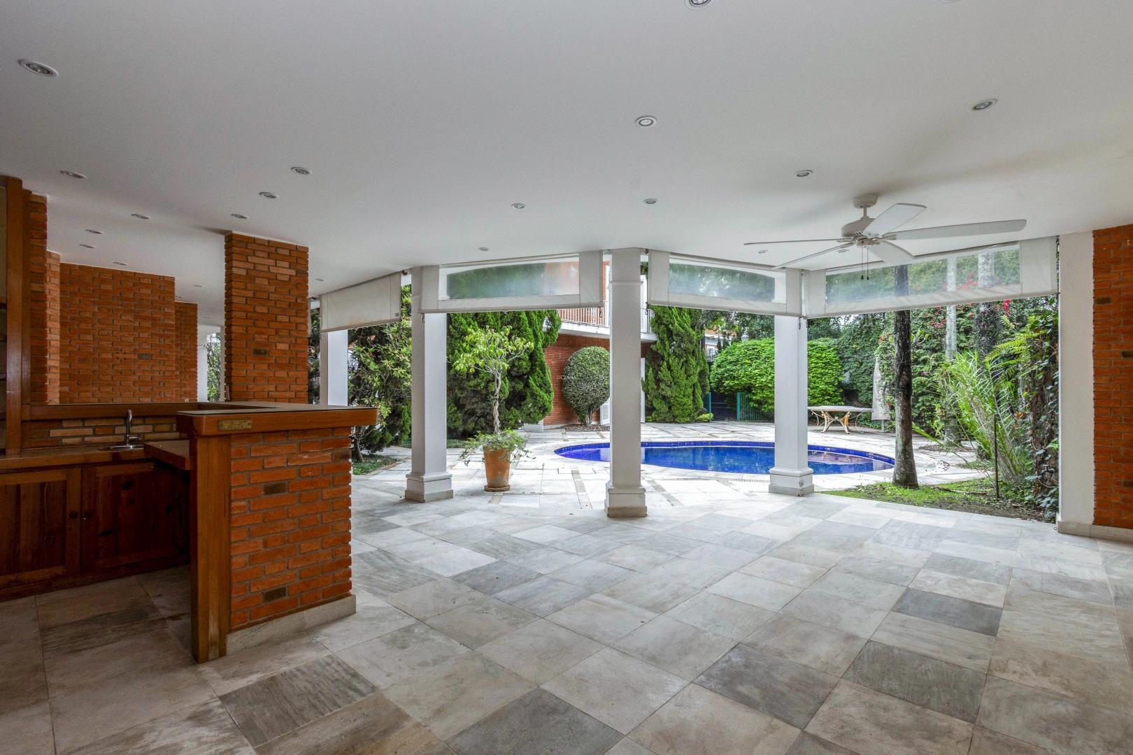 Casa em estilo colonial americano - Imagem 4