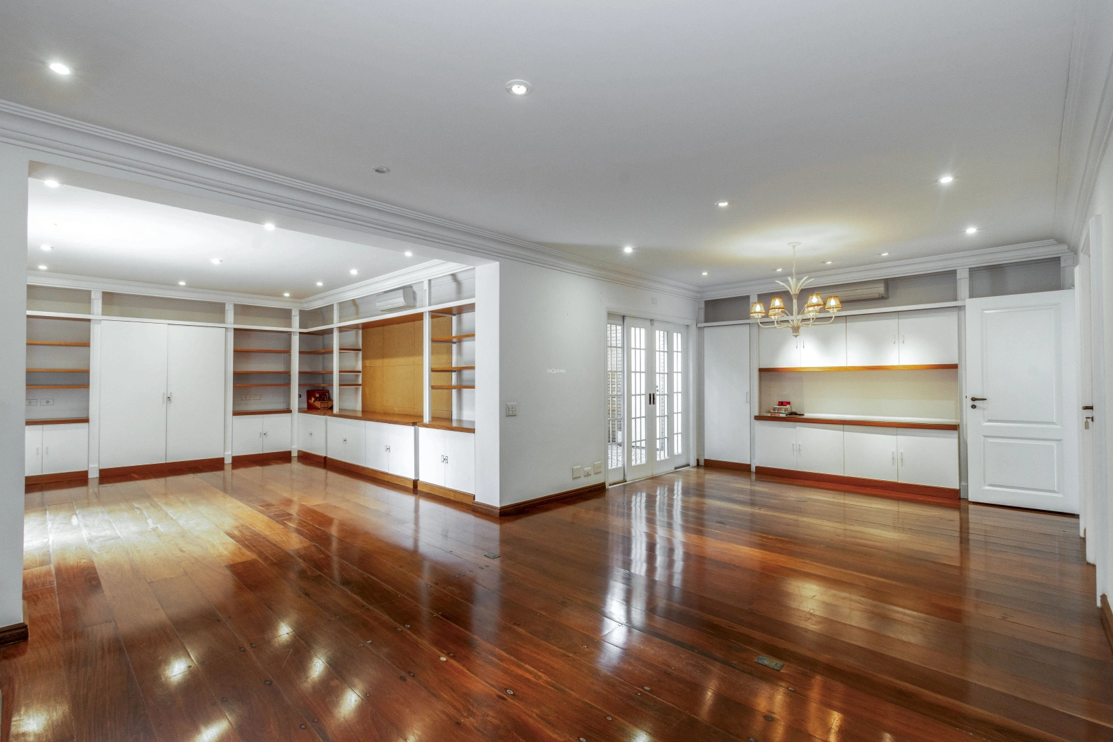 Casa em estilo colonial americano - Imagem 9