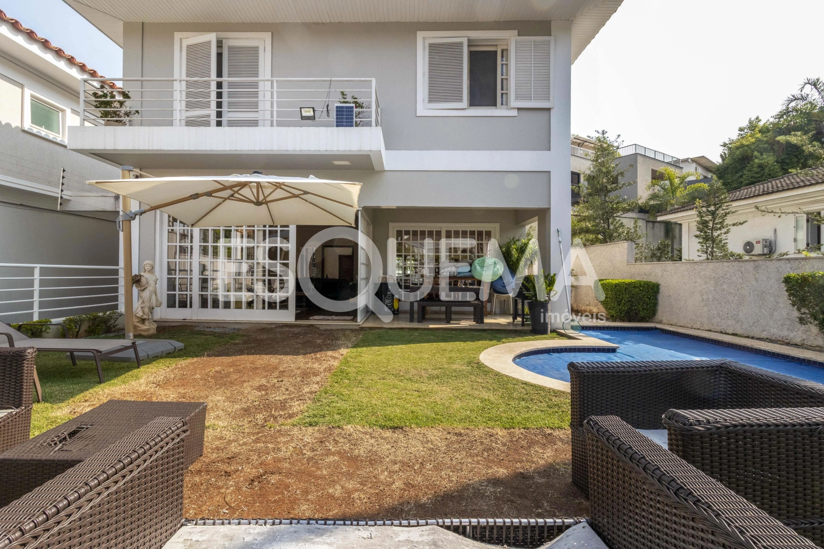 Casa próxima à praça Vinícius de Moraes - Imagem 2