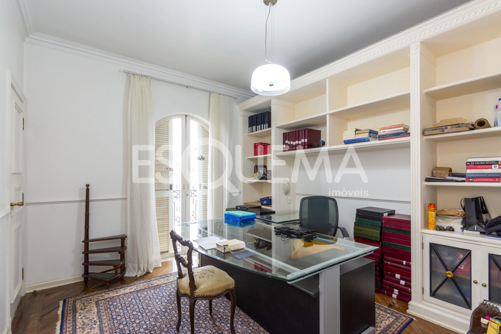 Apartamento amplo e ensolarado - Imagem 12