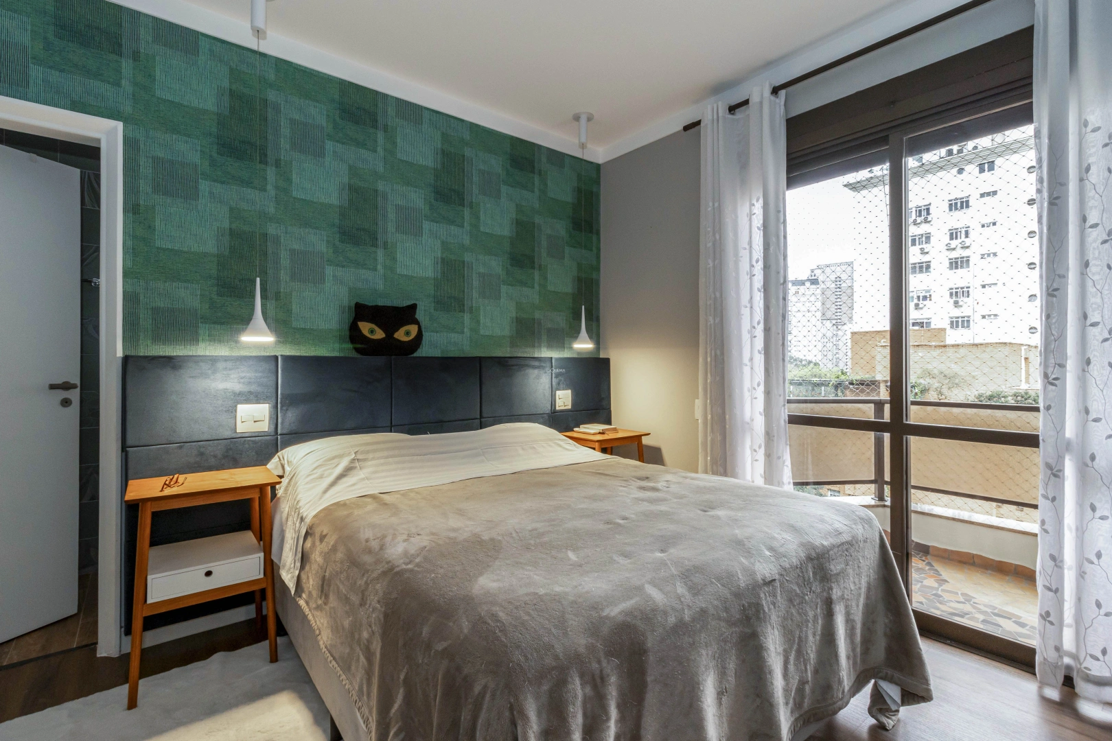 Apartamento reformado com vista privilegiada - Imagem 12