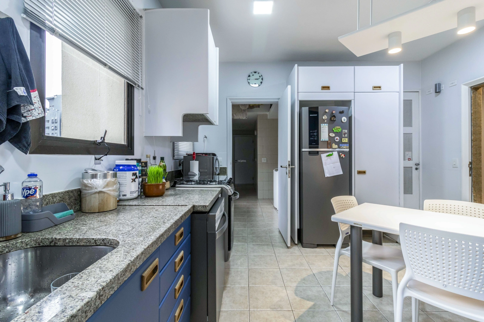 Apartamento reformado com vista privilegiada - Imagem 14