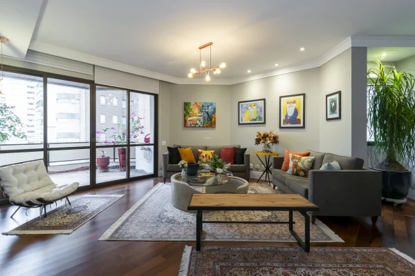 Apartamento reformado com vista privilegiada