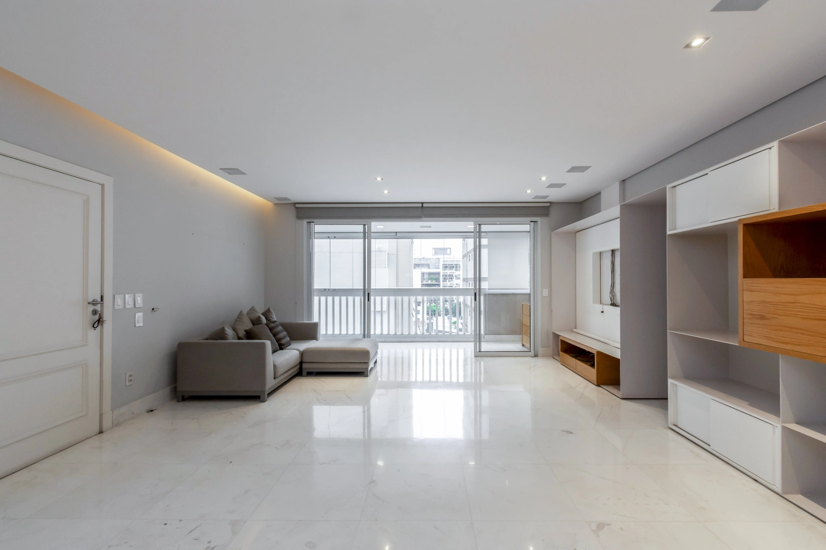 Apartamento reformado e bem iluminado - Imagem 15