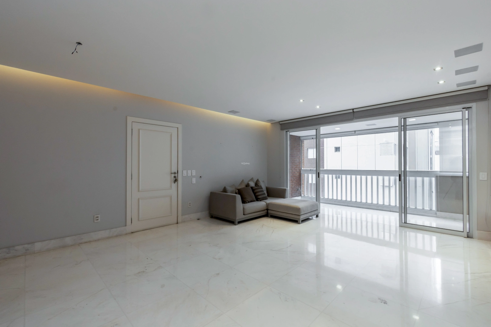 Apartamento reformado e bem iluminado - Imagem 3
