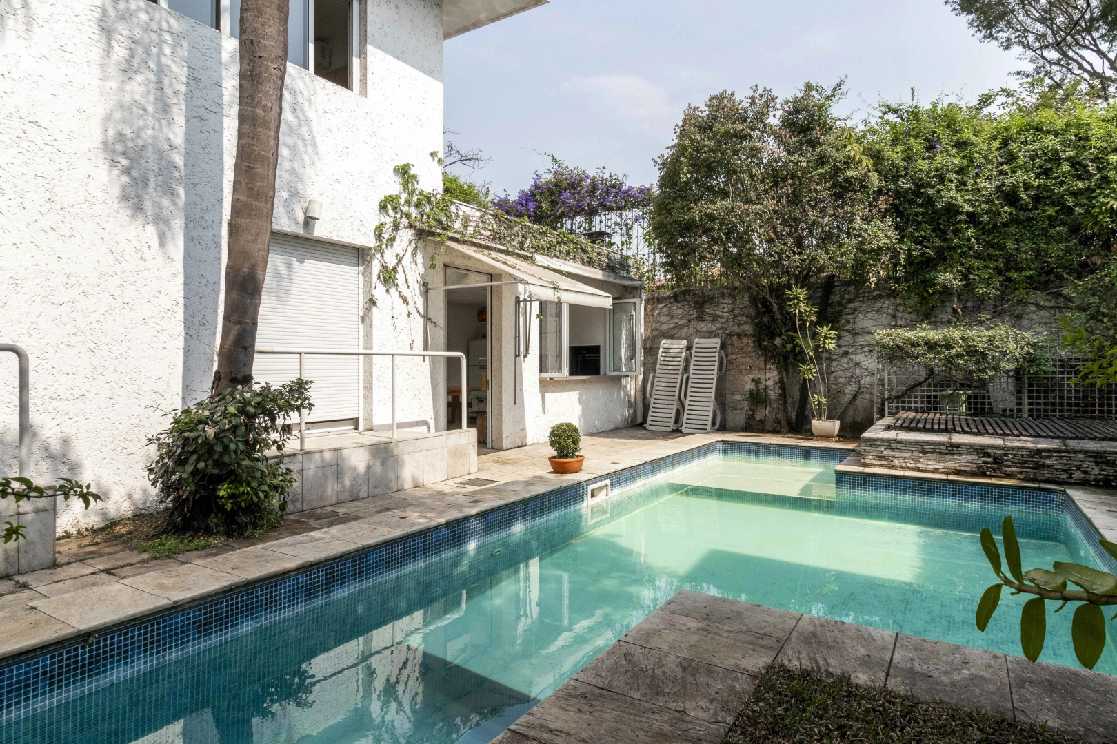 Casa em rua fechada ao lado do Parque Ibirapuera - Imagem 2