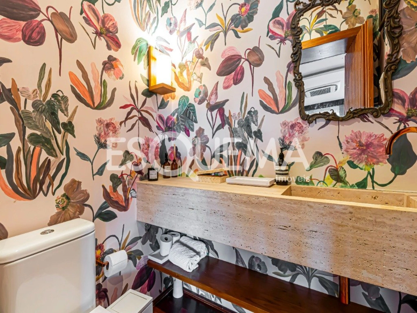Casa moderna em condomínio arborizado - Imagem 6