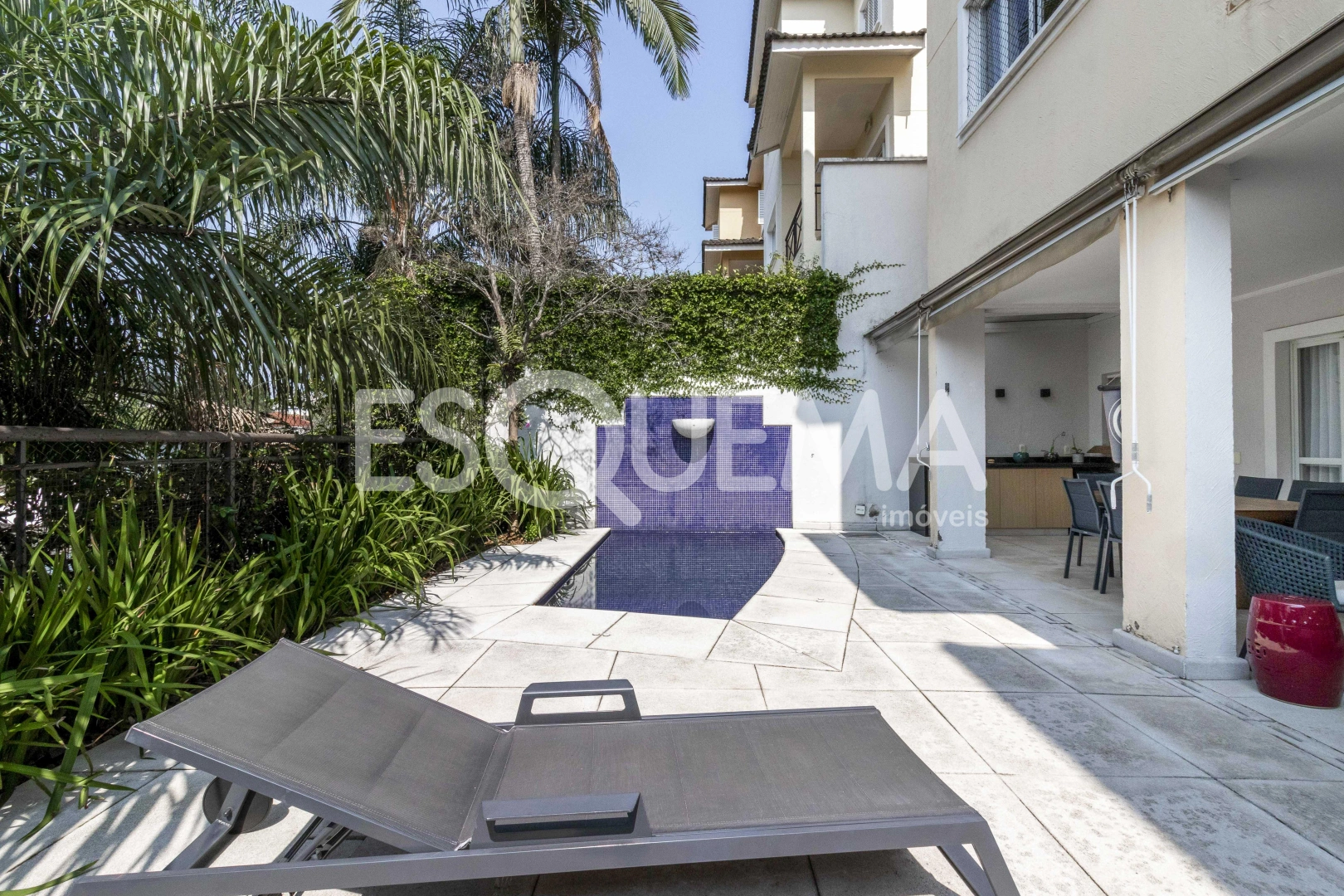 Casa em condomínio fechado com piscina - Imagem 5