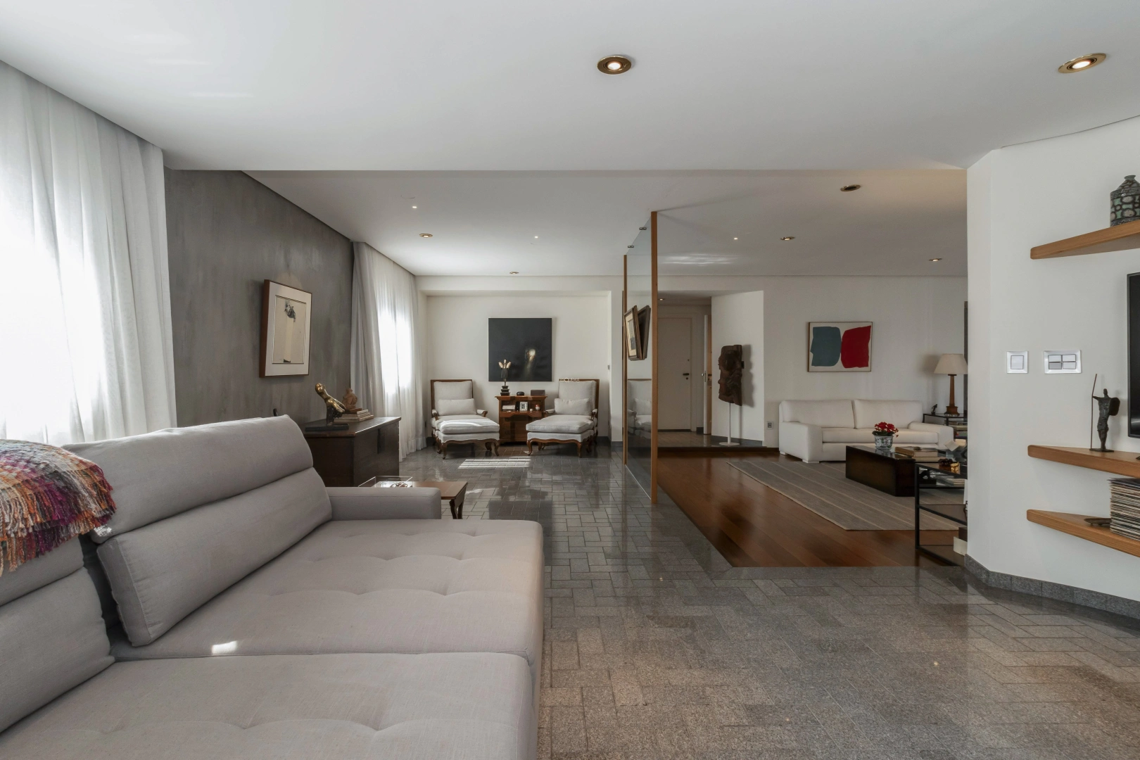 Apartamento agradável a passos da Praça Pereira Coutinho - Imagem 7