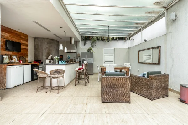 Casa ampla em localização privilegiada