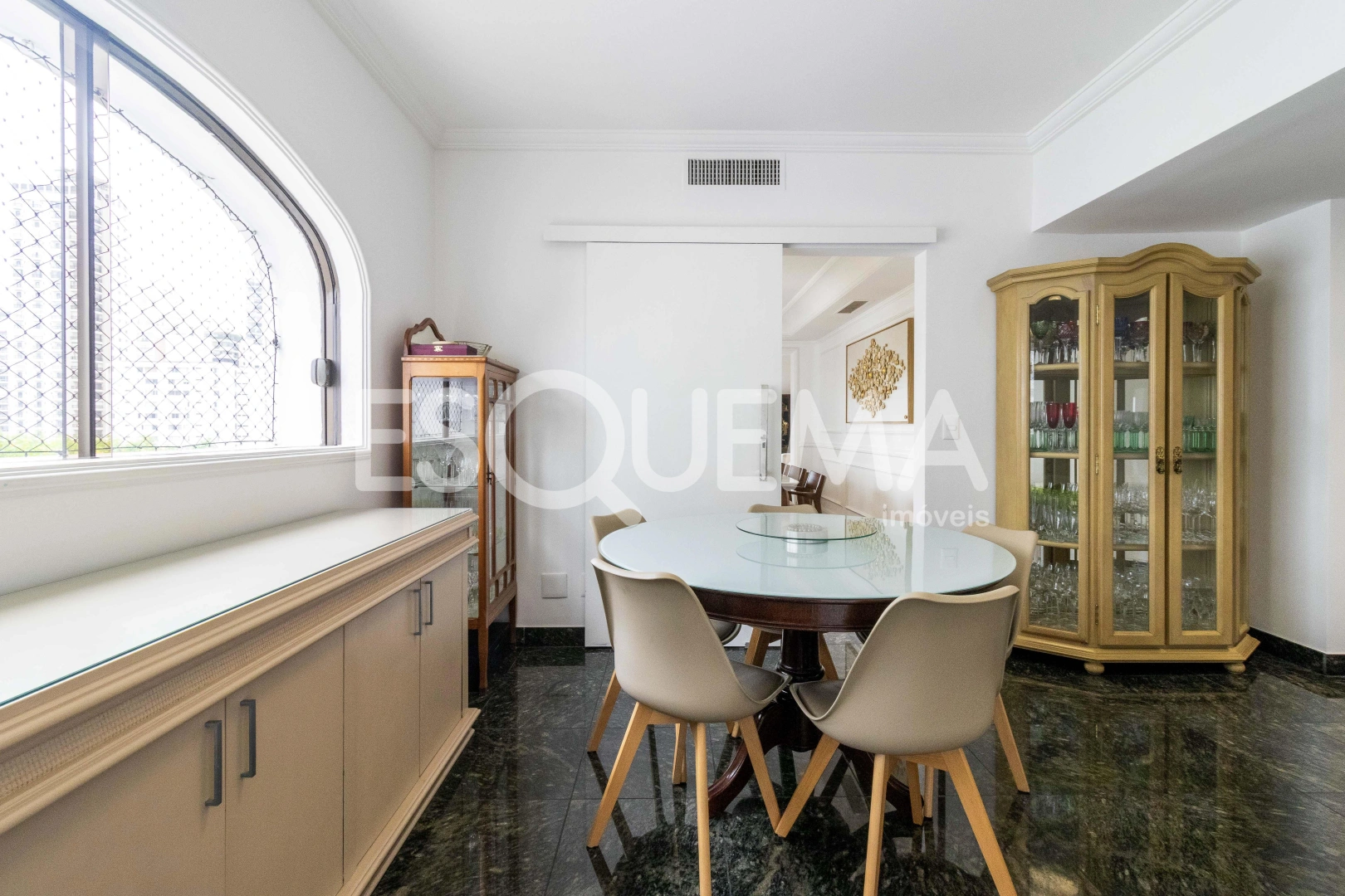 Apartamento com vista aberta - Imagem 12