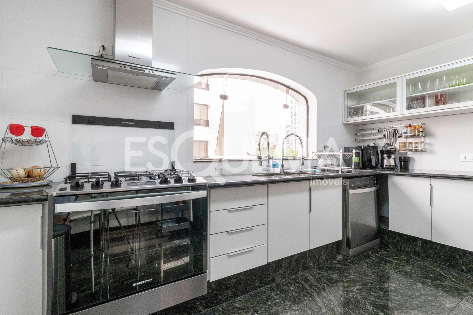 Apartamento com vista aberta - Imagem 13