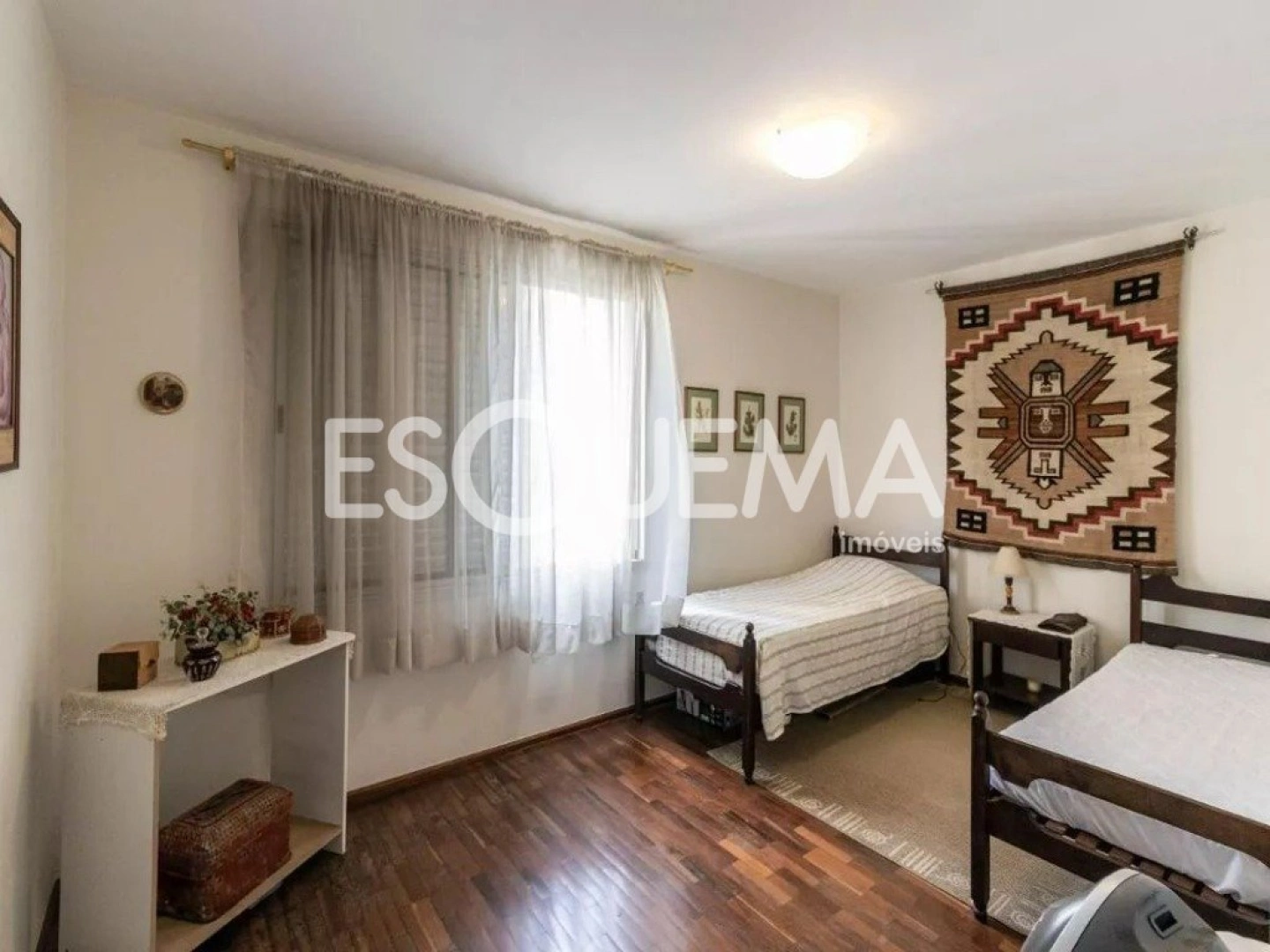 Cobertura espaçosa em condomínio bem localizado - Imagem 13