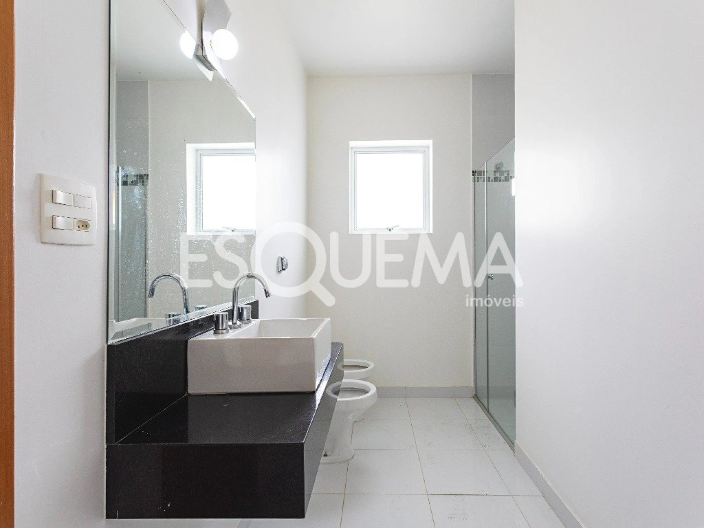 Casa com jardim e vista em rua tranquila no Jardim Guedala - Imagem 14