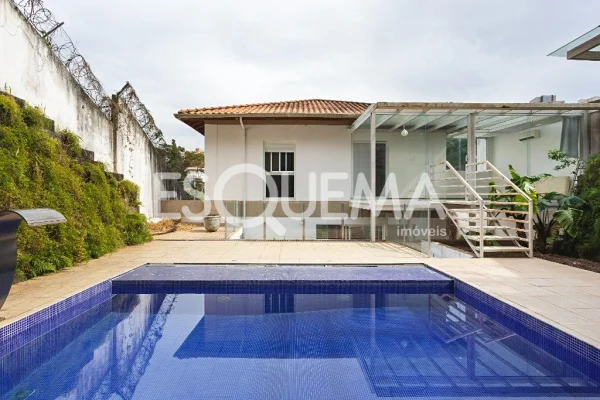 Casa com jardim e vista em rua tranquila no Jardim Guedala