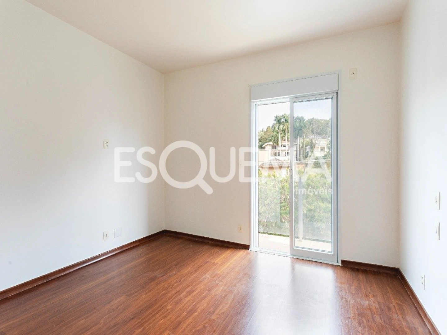 Casa com jardim e vista em rua tranquila no Jardim Guedala - Imagem 9