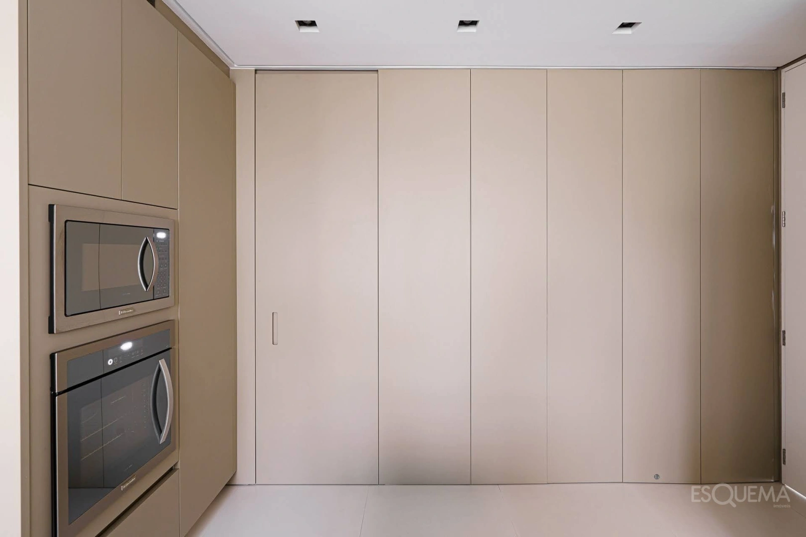 Apartamento reformado e decorado no Jardim América - Imagem 6