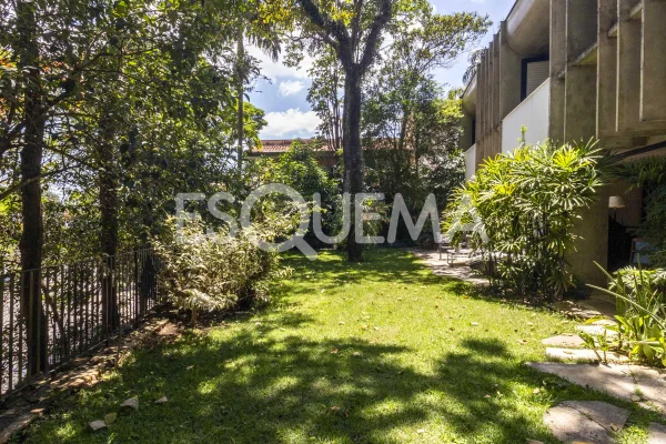 Casa com projeto moderno, ambientes integrados e jardim