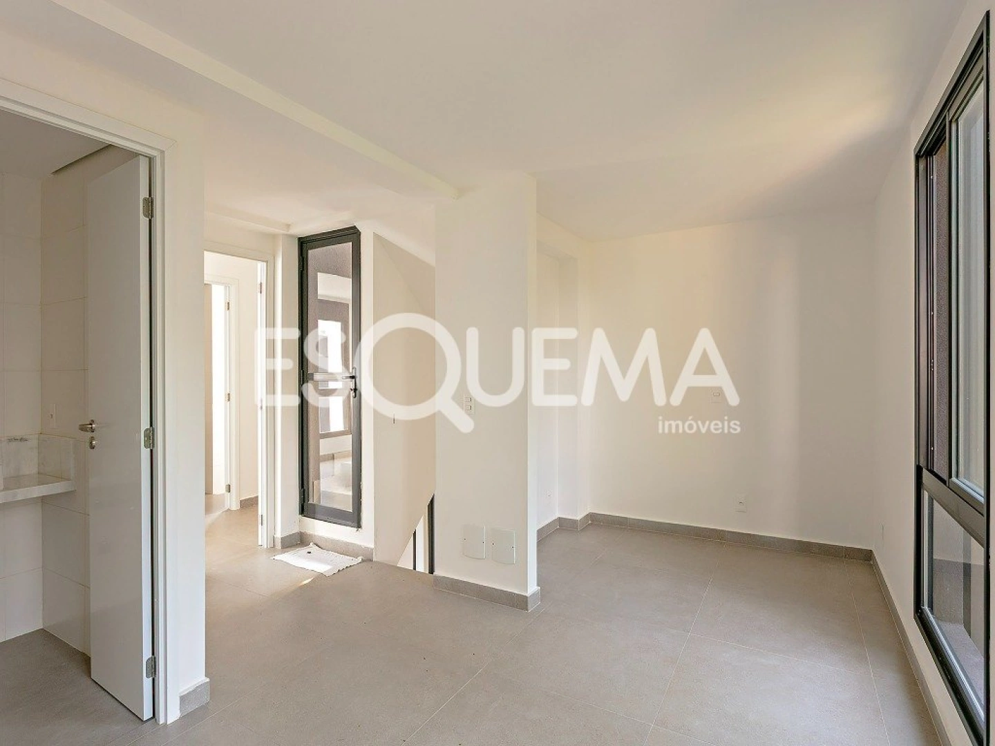 Casa em condomínio fechado com projeto sustentável e segurança reforçada - Imagem 11