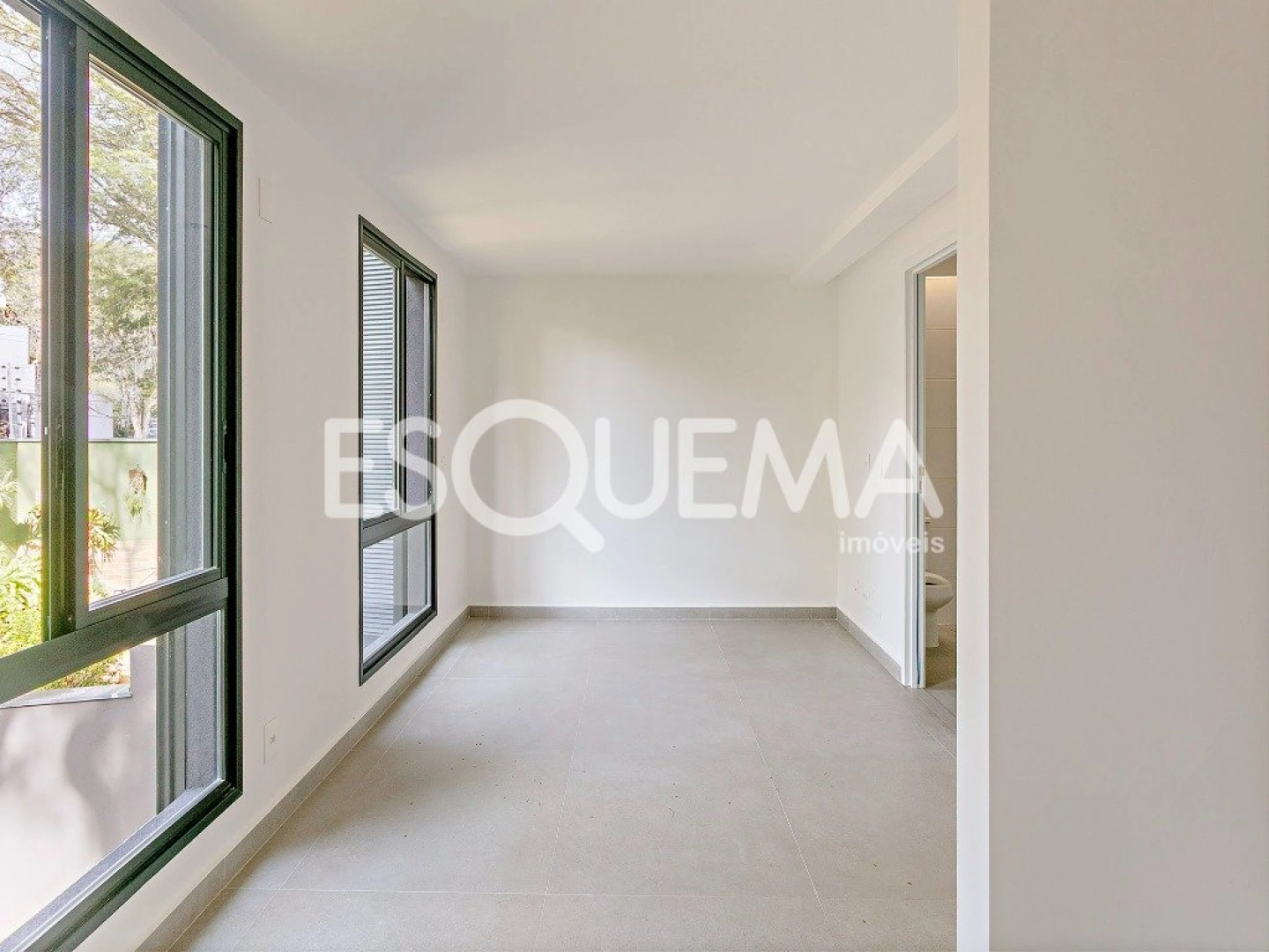 Casa em condomínio fechado com projeto sustentável e segurança reforçada - Imagem 12