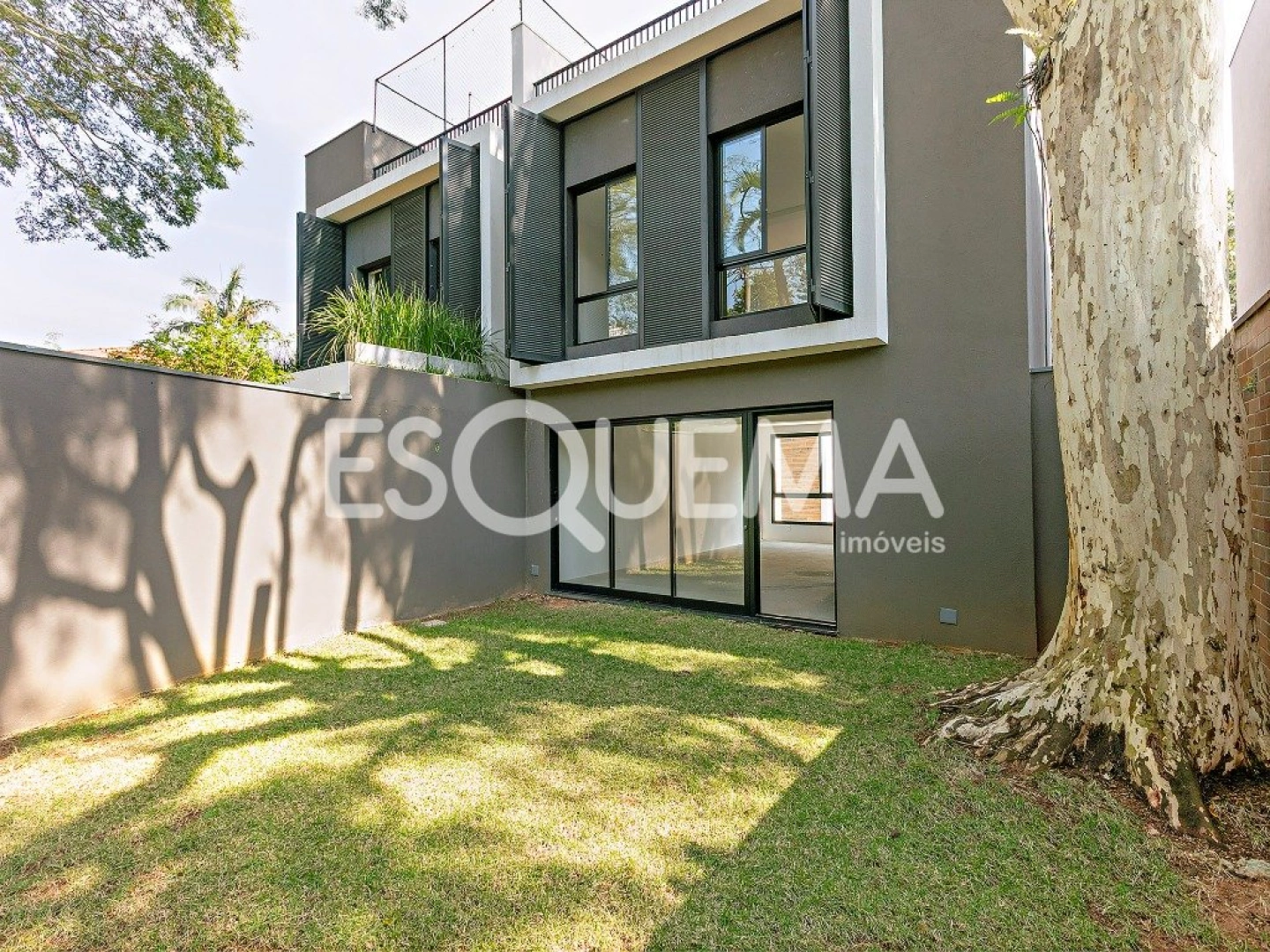 Casa em condomínio fechado com projeto sustentável e segurança reforçada - Imagem 3