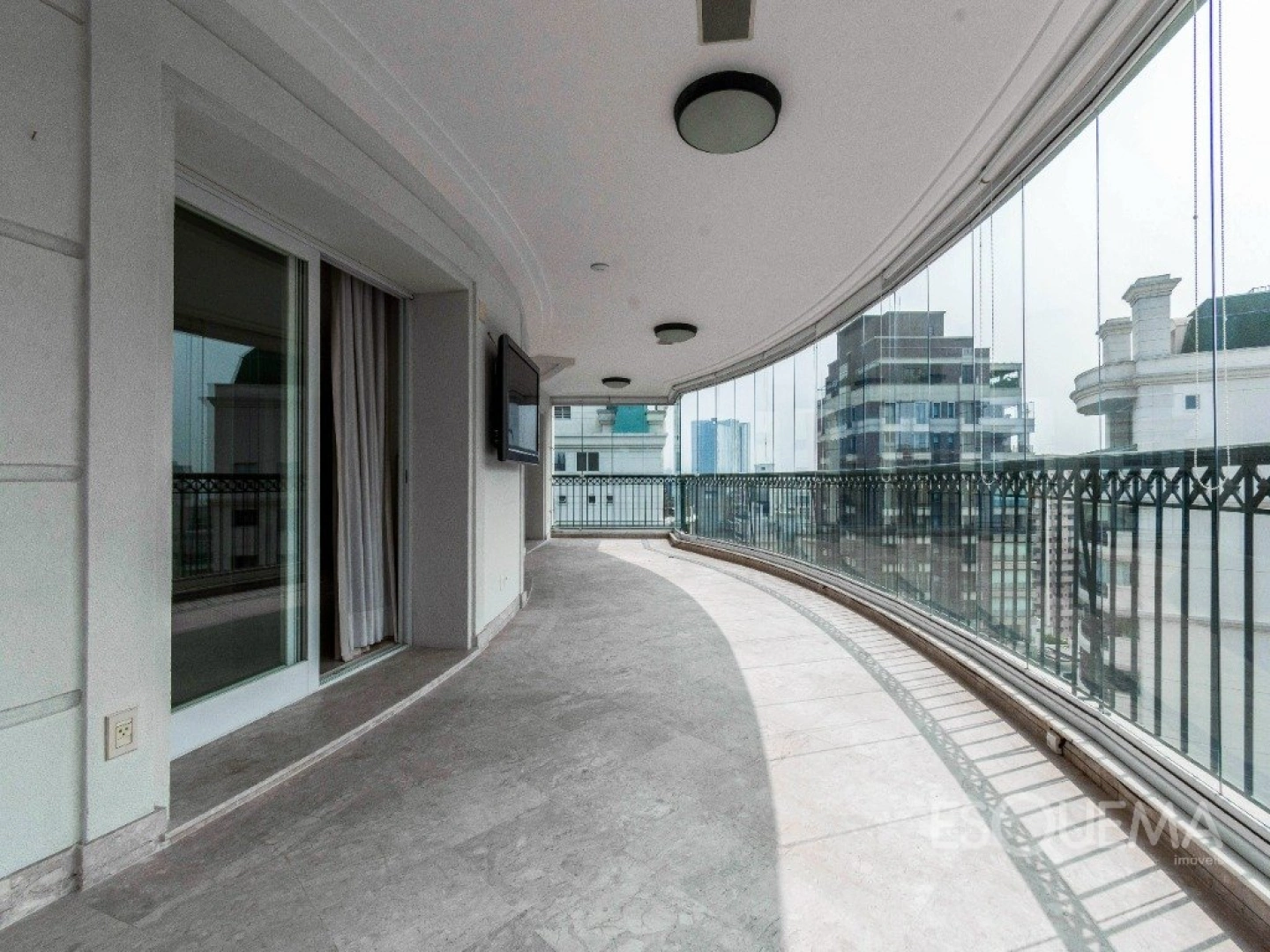 Apartamento em andar alto próximo ao Parque do Povo - Imagem 2