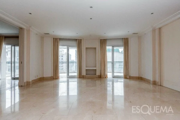 Apartamento em andar alto próximo ao Parque do Povo