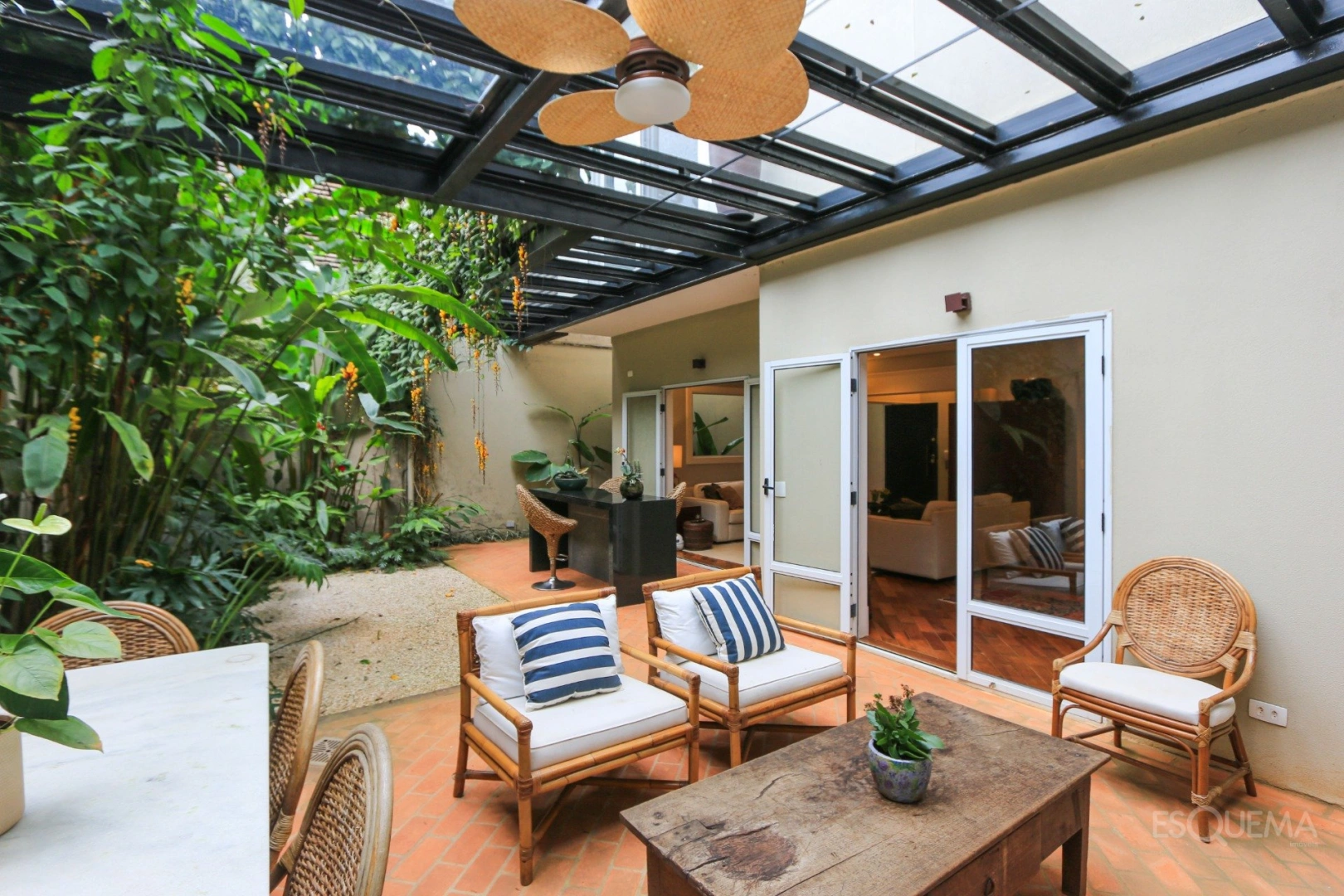 Casa reformada em rua tranquila próxima ao Clube Pinheiros - Imagem 2