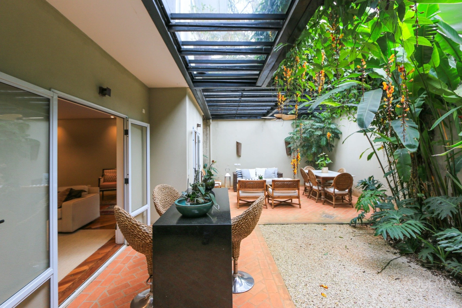 Casa reformada em rua tranquila próxima ao Clube Pinheiros - Imagem 3